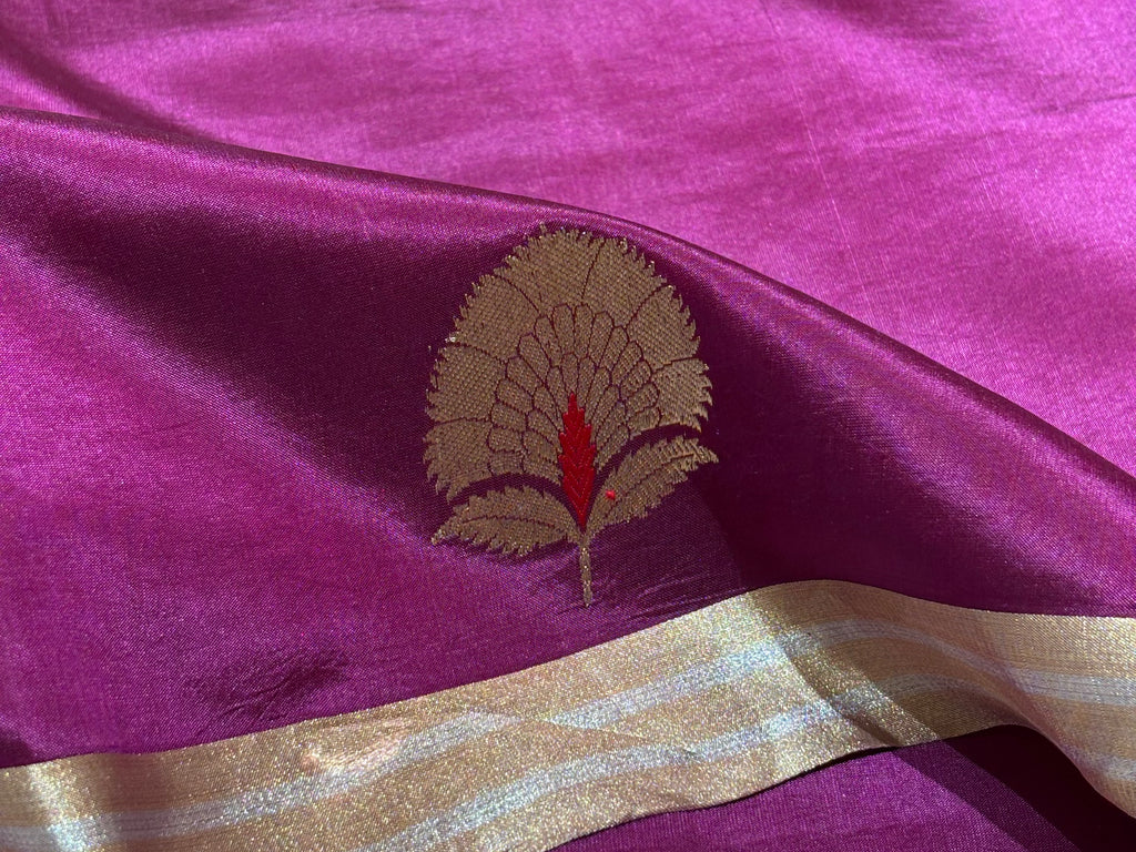 The Violet-Grain Verse
