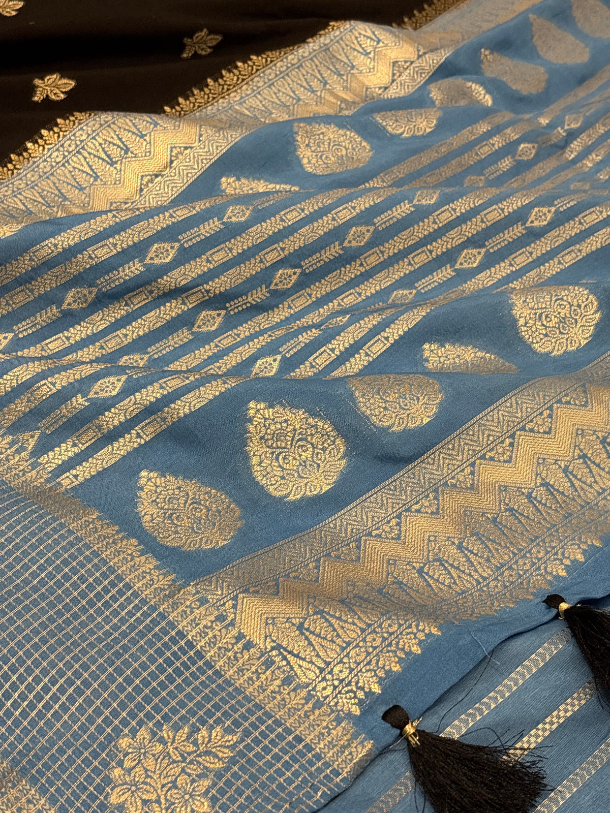 Bottle Green Matka Silk Saree with Gold Buti & Bright Canary Yellow Zari Pallu