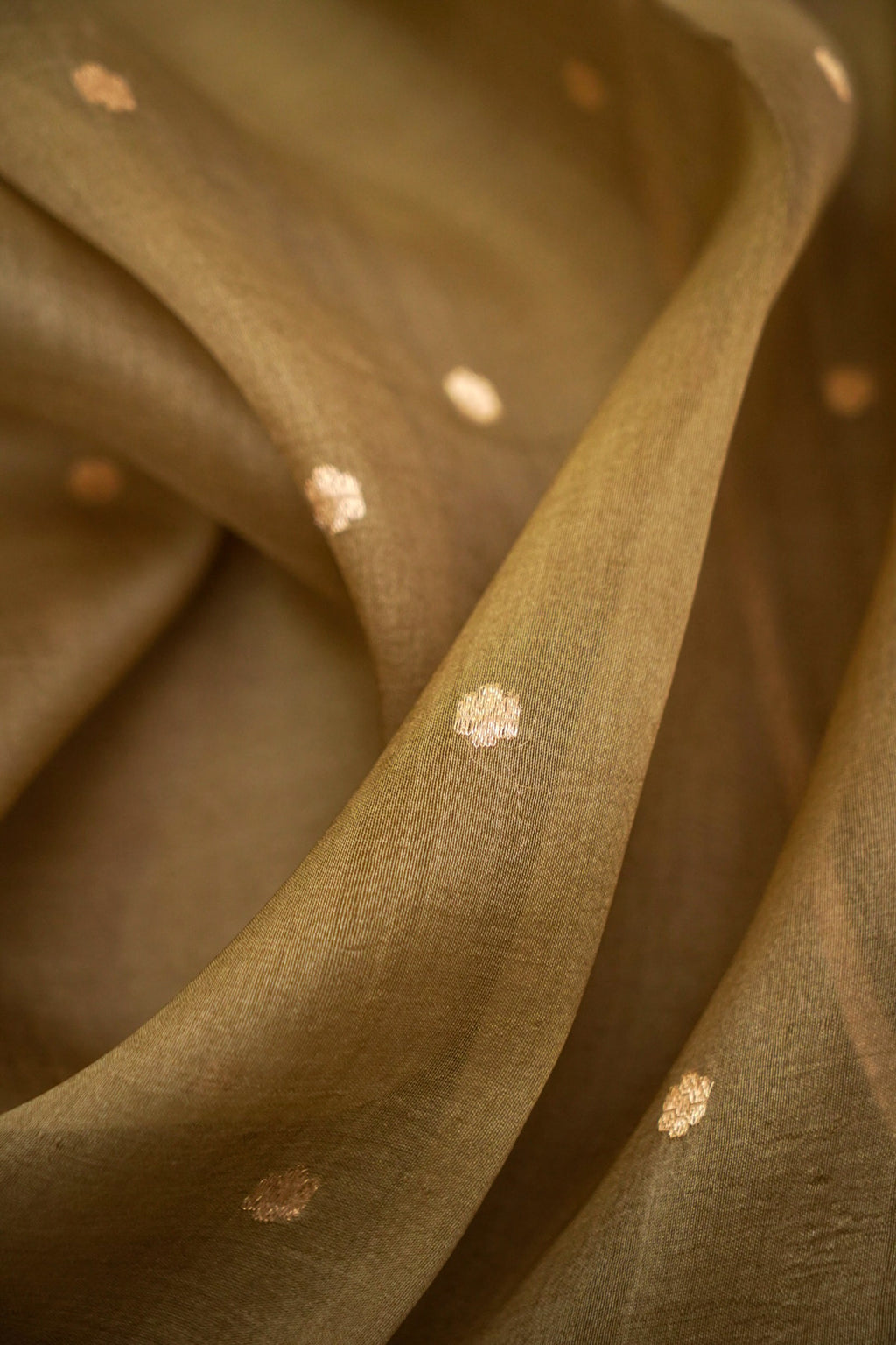 Chiku Organza