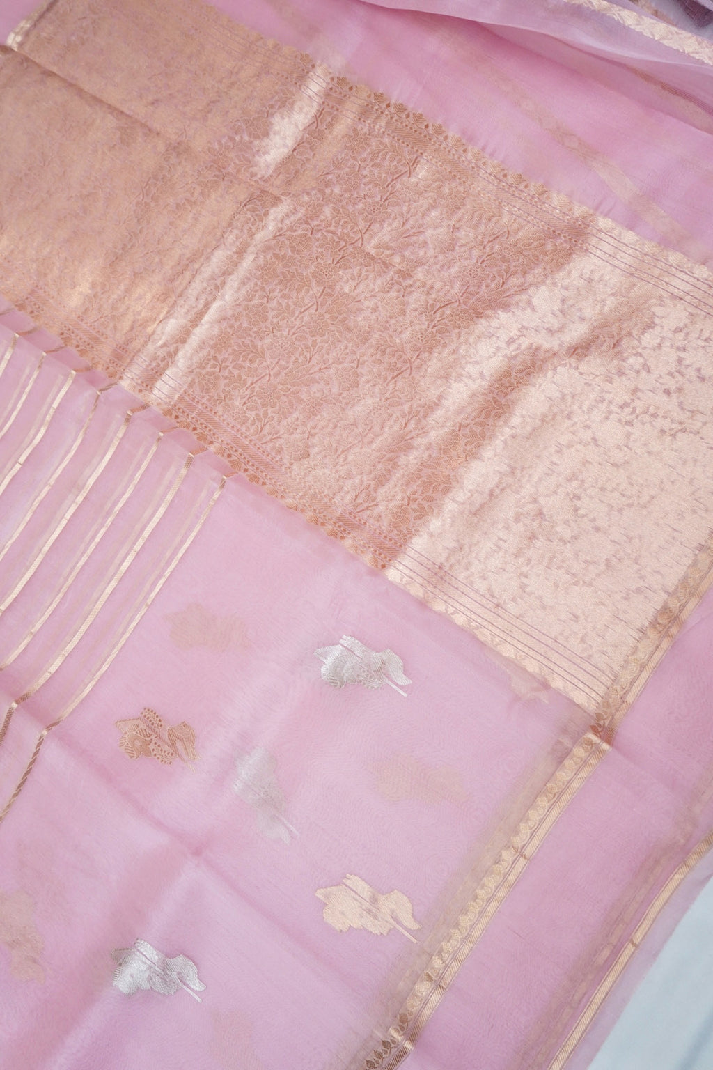 Gulabi Kora Organza
