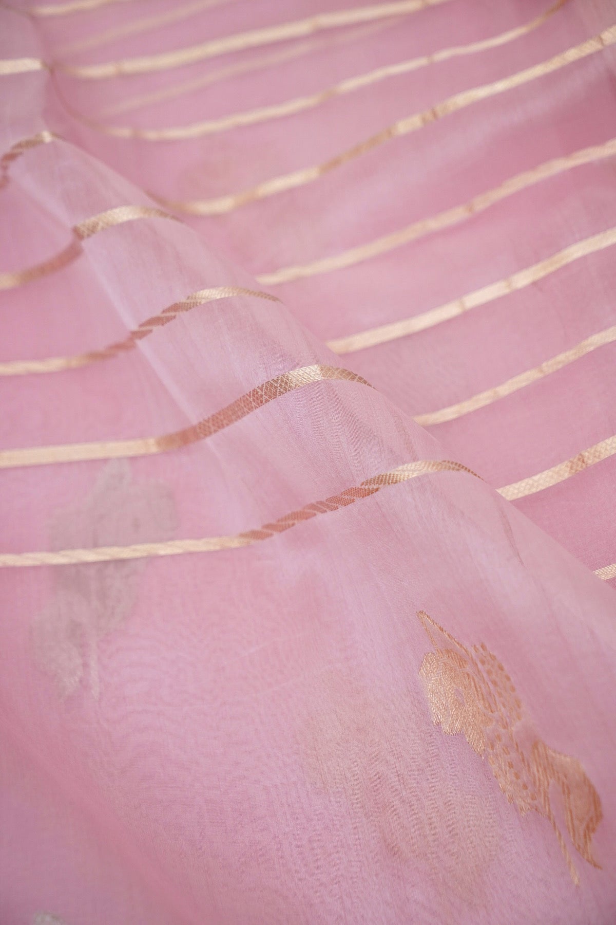 Gulabi Kora Organza