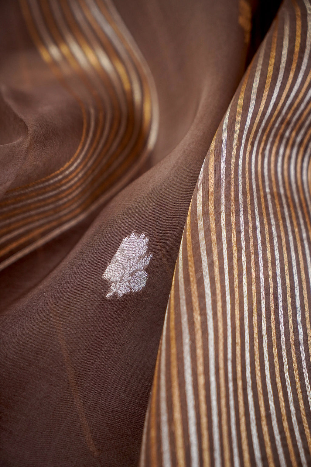 Toffee Glaze Organza