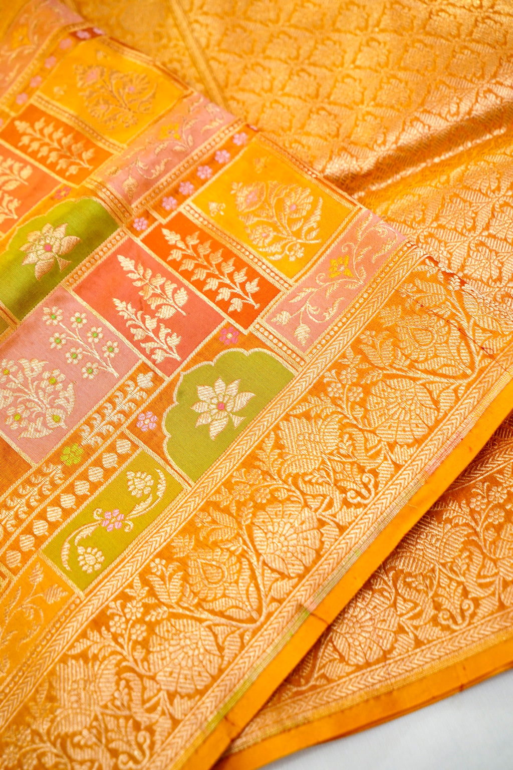 Saffron (Keshariya) Kataan