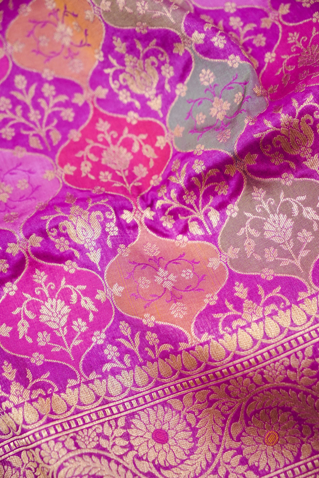 Imperial Violet Pattu