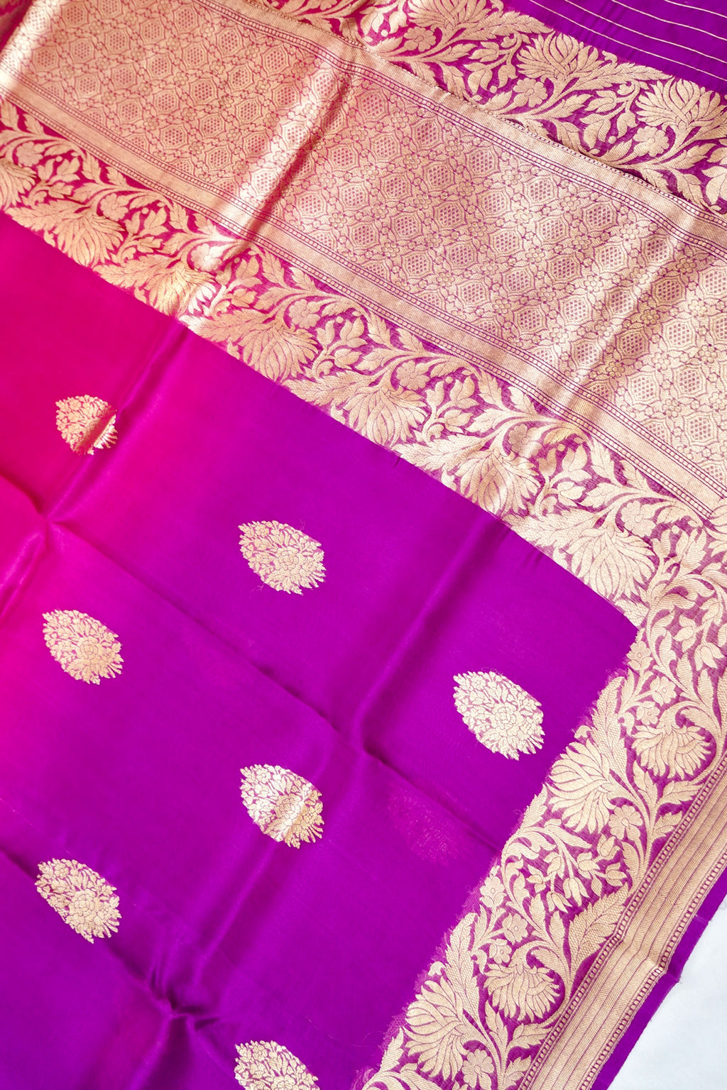 FUCHSIA PINK