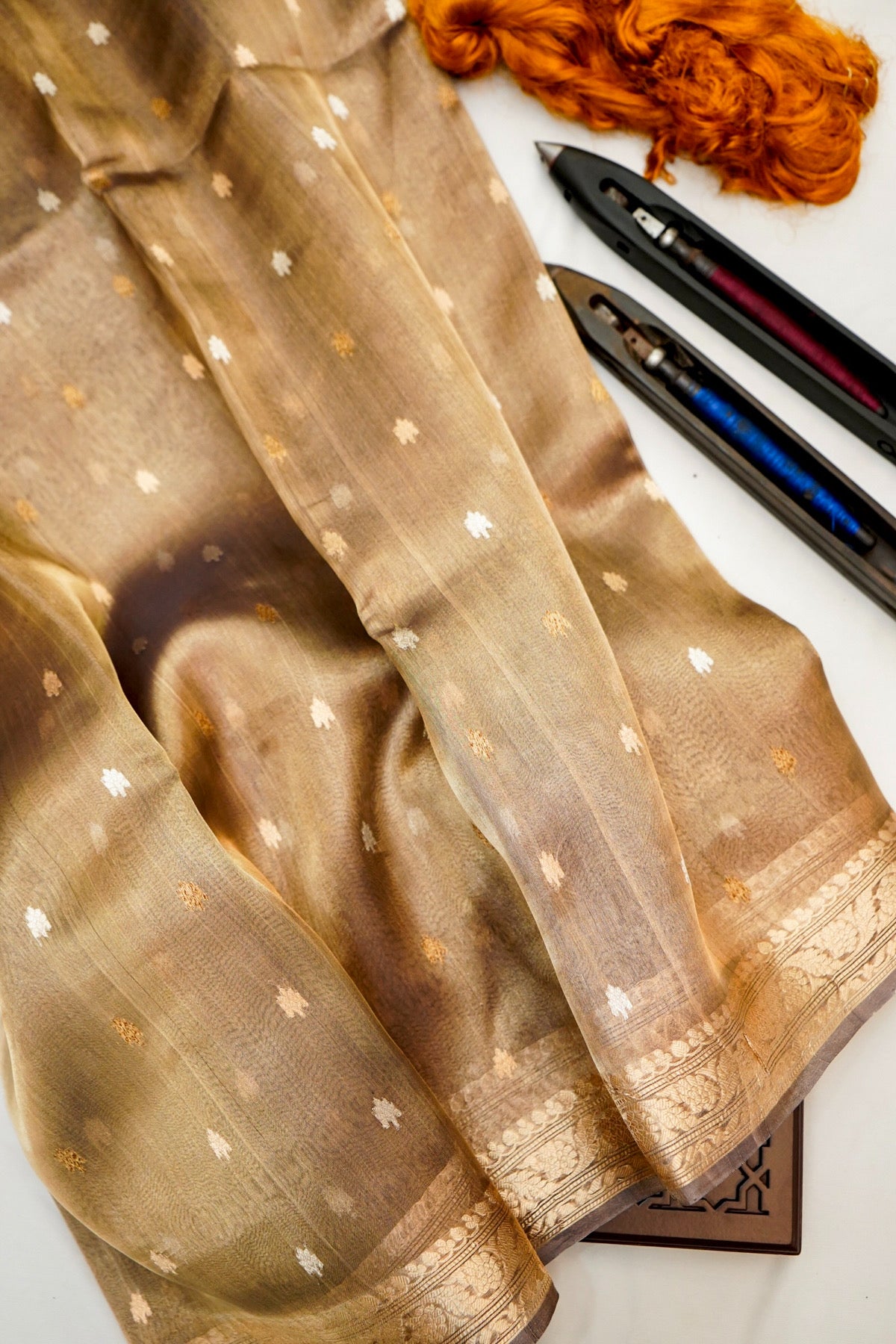 Kora Cashmere Gold Shimmer