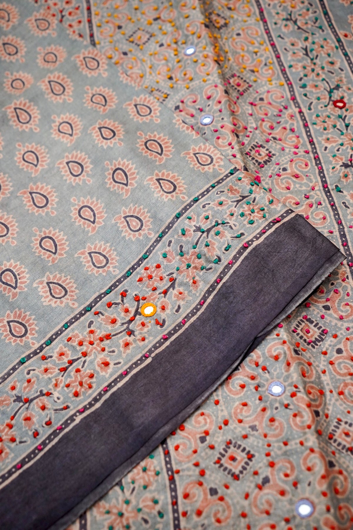 Platinum Slate Kalamkari