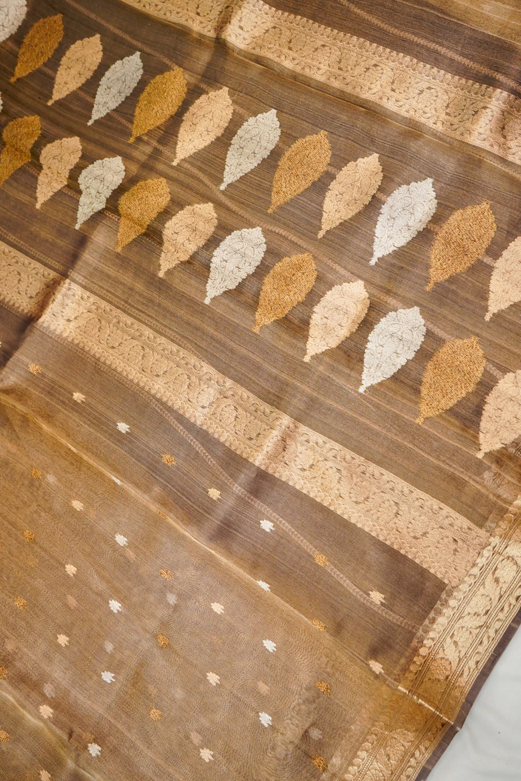 Kora Cashmere Gold Shimmer