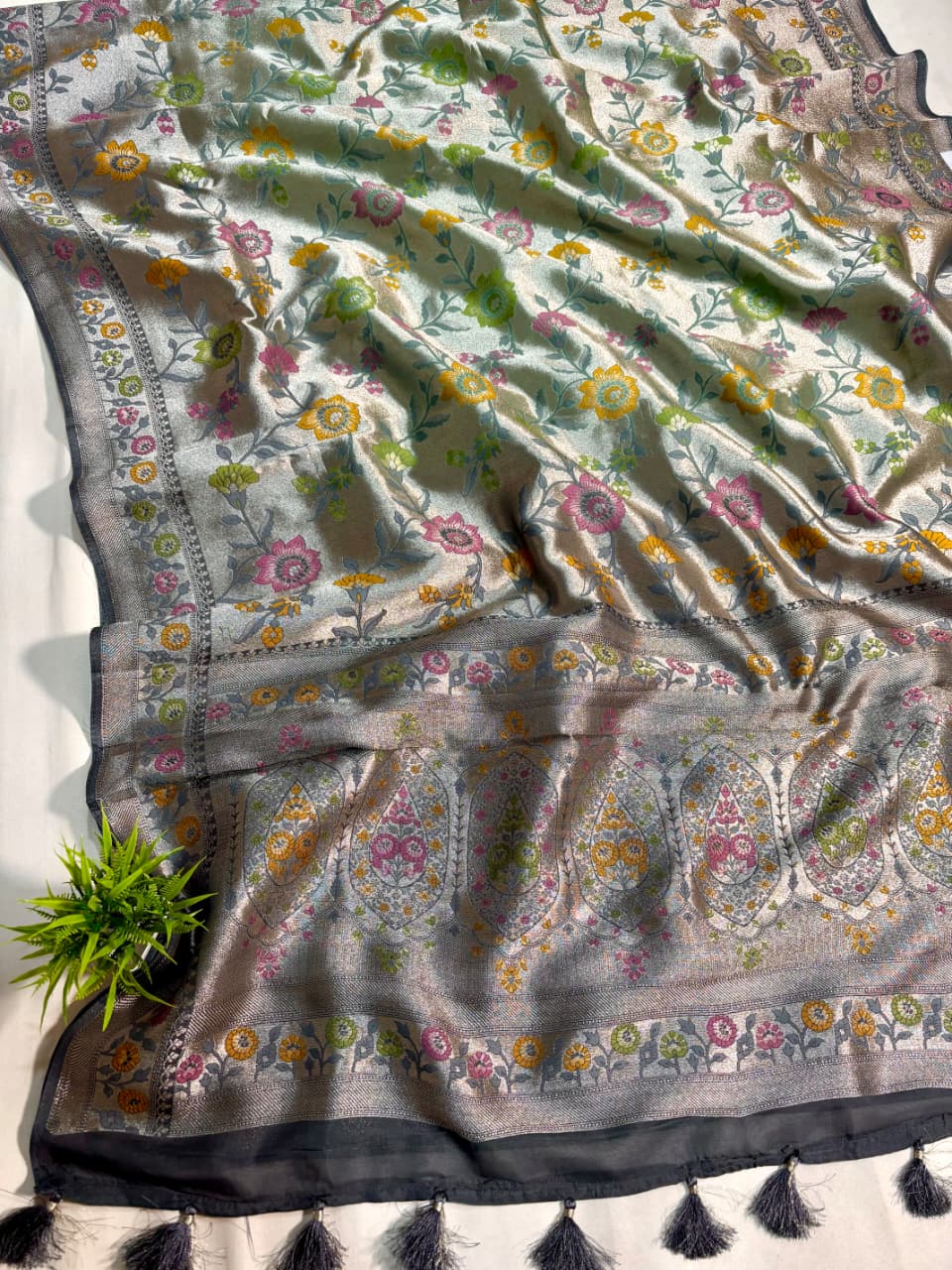 Viscose Tissue & Paithani Designer Saree