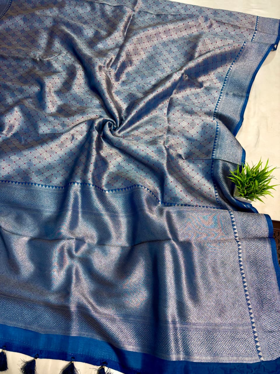Royal Blue Viscose Tanchoi Saree