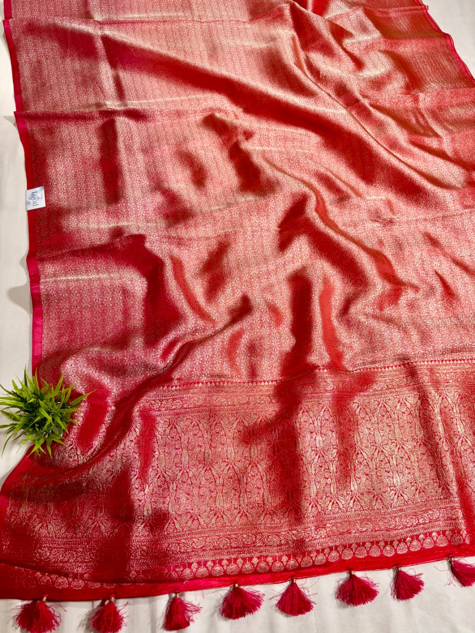 Red Viscose Tanchoi Saree