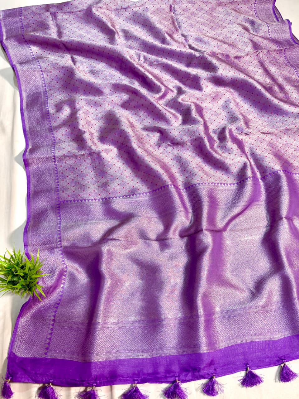 Purple Viscose Tanchoi Saree