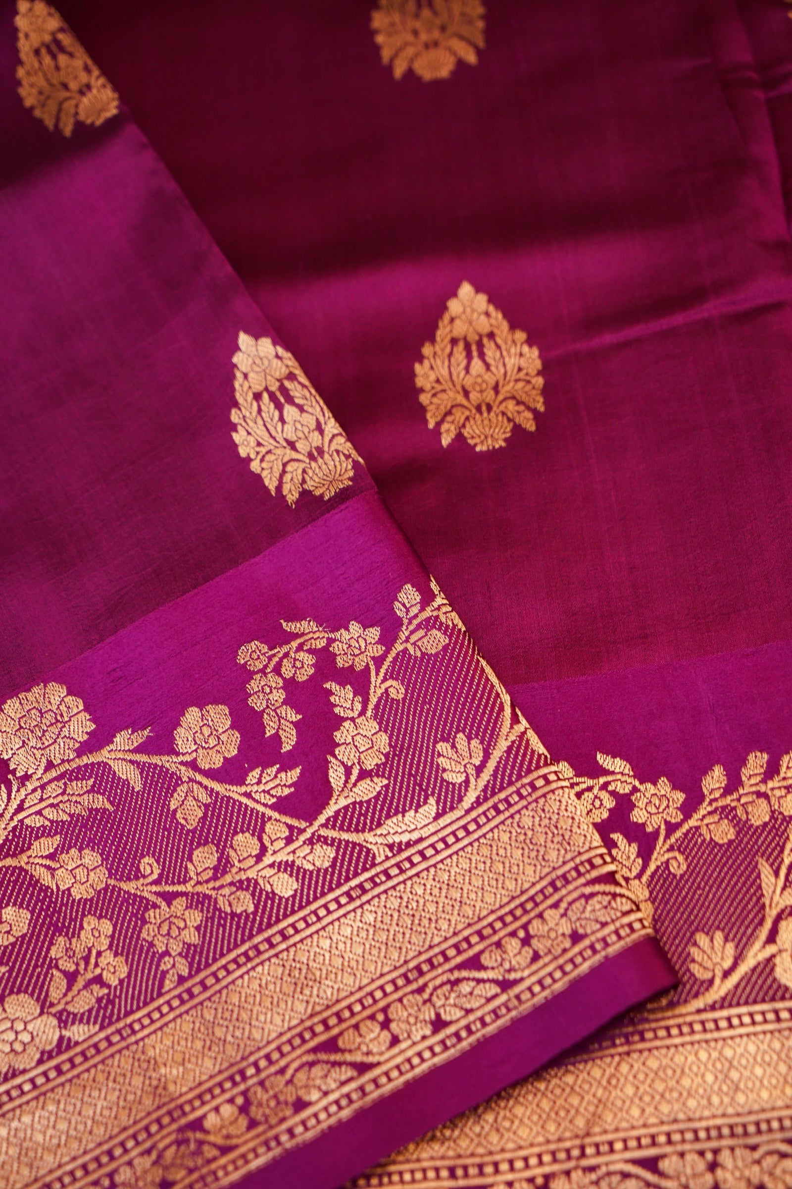 Mudra-Magenta