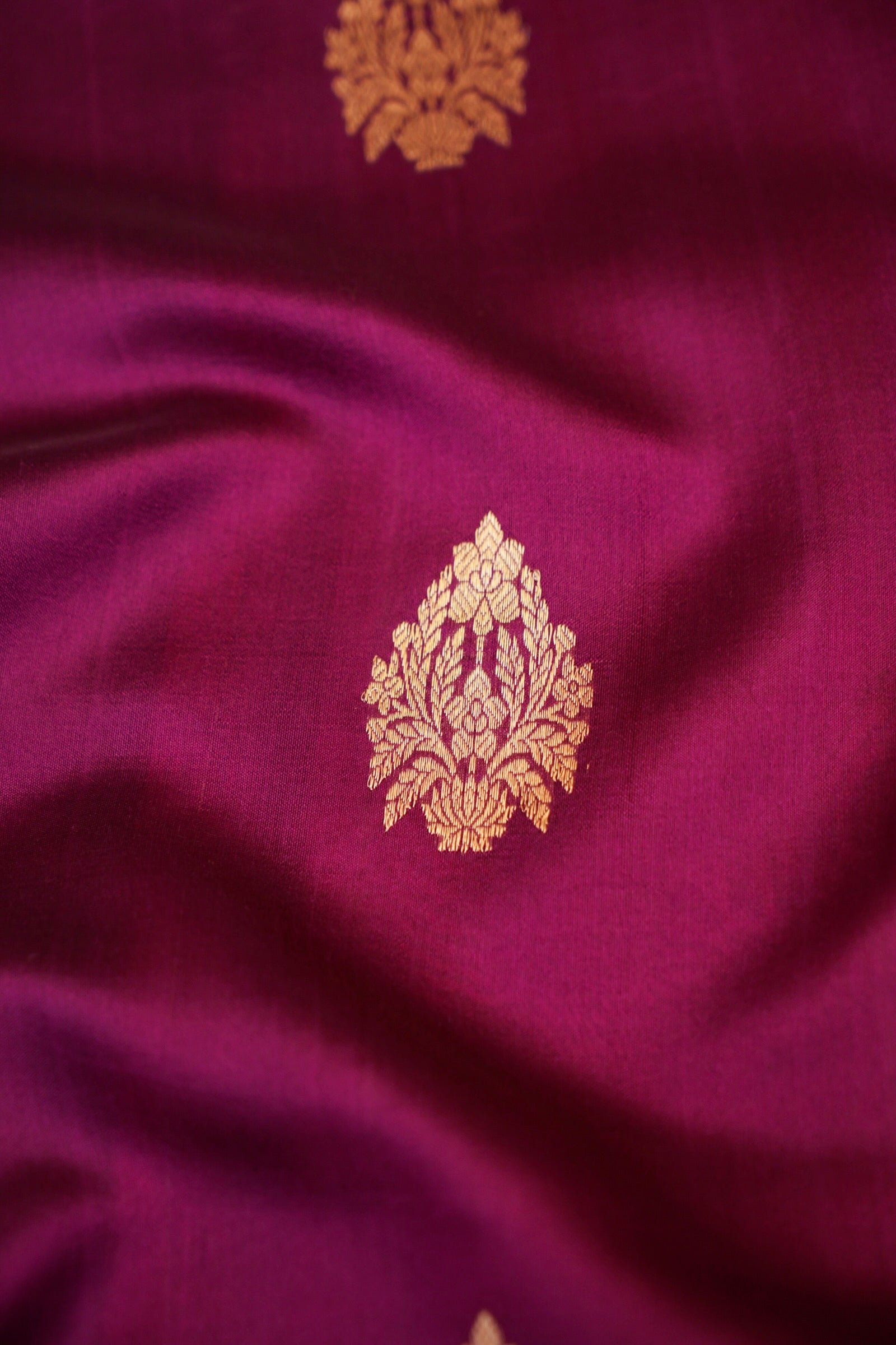 Mudra-Magenta