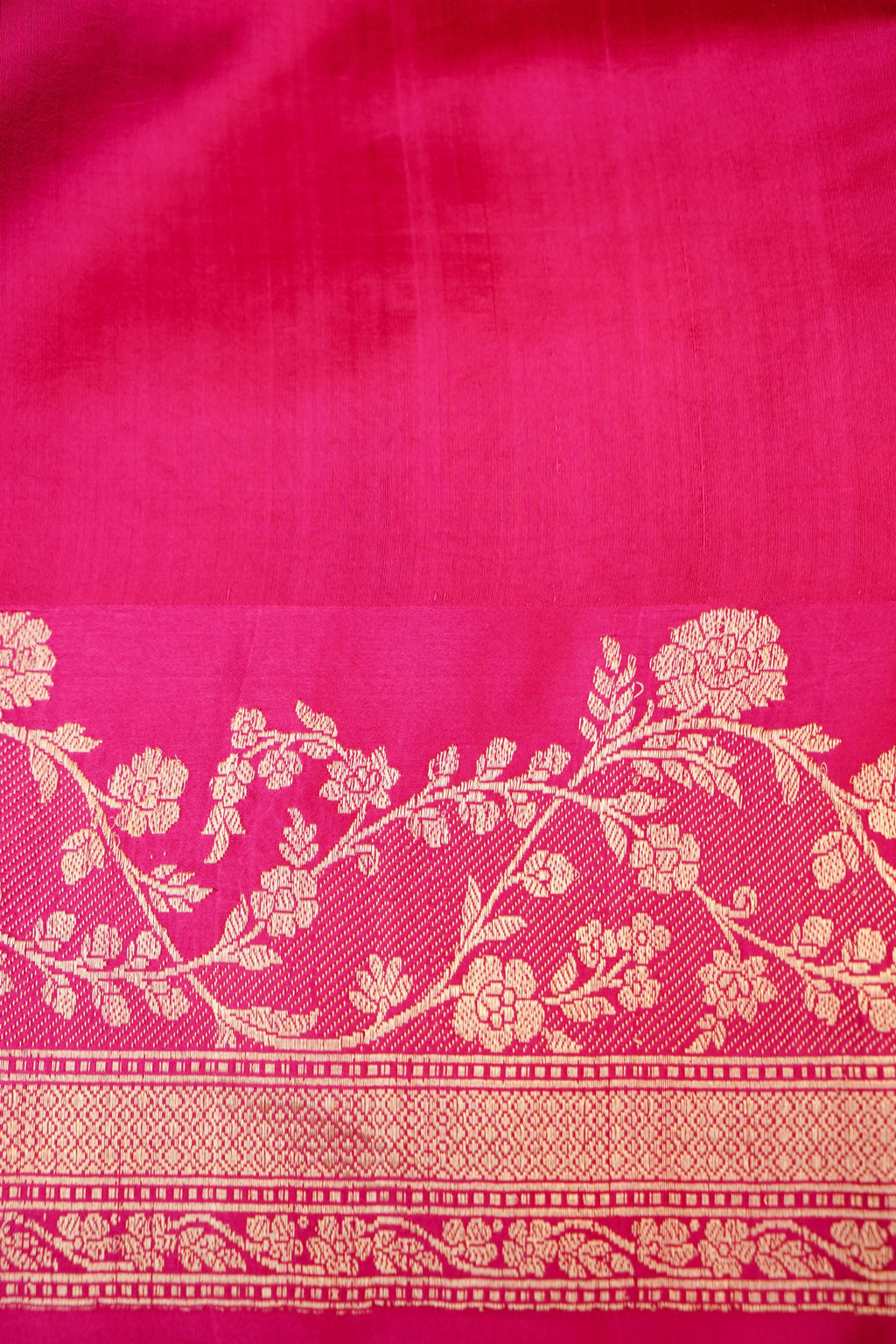 Mudra-Magenta